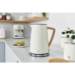 Swan 1.7L Nordic White Cordless Kettle -Home Chef Shop 53434760 4