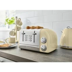 Swan 4 Slice Retro Toaster - Cream -Home Chef Shop 54673985 3