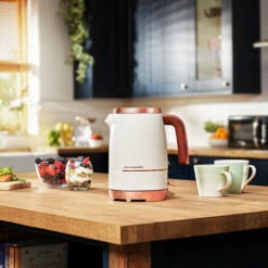 Beko Off White & Rose Gold Cosmopolis 1.7L Kettle & 4 Slice Toaster Set -Home Chef Shop 83671198 4